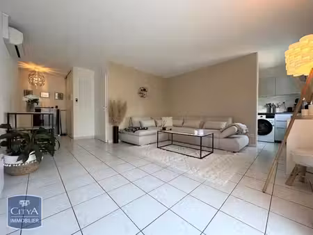 location appartement 3 pièces 57m² avignon 84000