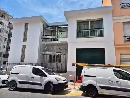 location local commercial 74m² nice 06300