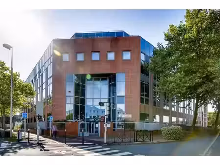 location bureaux 300m² à 2345m²