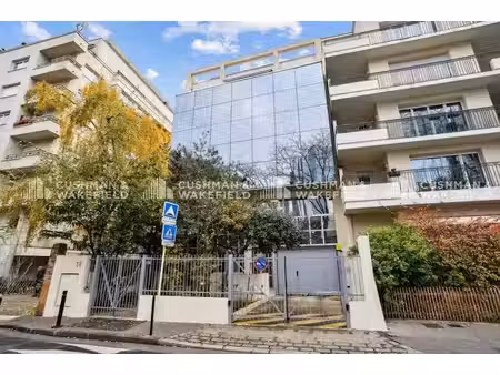 location bureaux 146m²