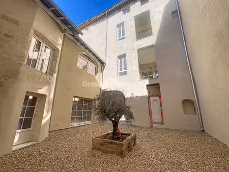 orange centre ville - pied a terre d exception 89 m2. 2 chambres . ascenseur.