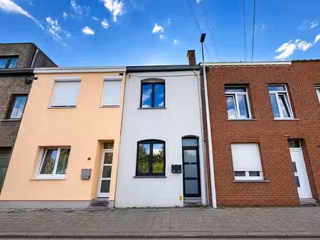 immeuble renove en 2022 avec 2 unites reconnues