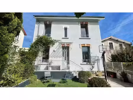 maison « années 30 » avec dépendance indépendante  terrasse et stationnement cha