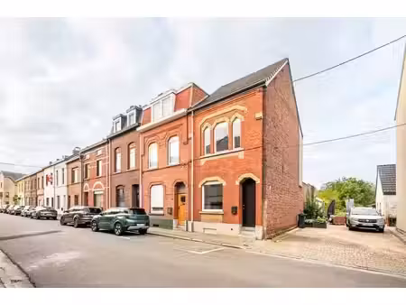 maison lumineuse de 2 à 4 chambres !