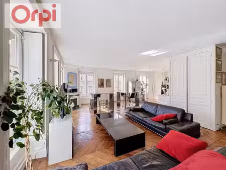 presqu’île – duplex de caractère  3 chambres  à deux pas de la saône