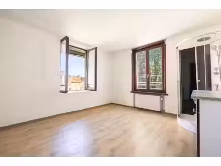 kot à louer à rue traversiere 23 bruxelles (vbe85094)