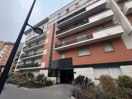 deux pieces balcon parking
