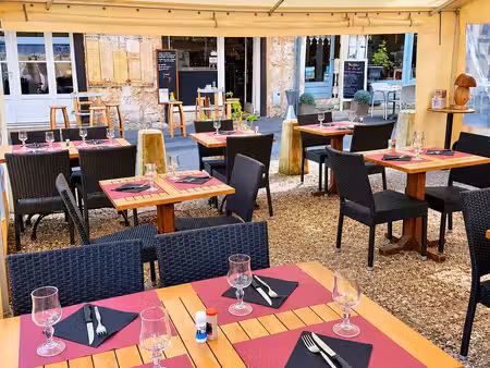bergerac centre-ville – fonds de commerce restaurant – 78 c