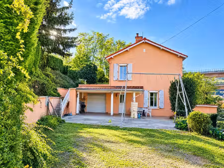 maison de 99 m2 avec 3 chambres  jardin  terrasse et garage