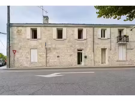 vente appartement 5 pièces 120 m² à saintes (17100)  260 000 €