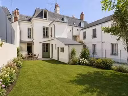 vente maison à tours (37000) : à vendre / 202m² tours