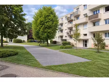 appt bois d'arcy 5 pièces 97.20 m2 + 1 cave + 1 garage fermé extérieur (en option)