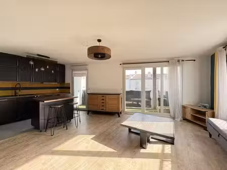 a vendre appartement 4 pieces immeuble 2021