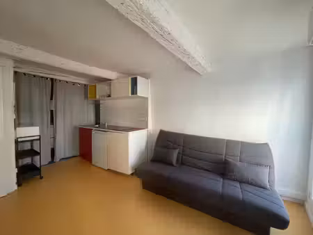 studio de 15 15 m2 - 2ème étage - narbonne centre