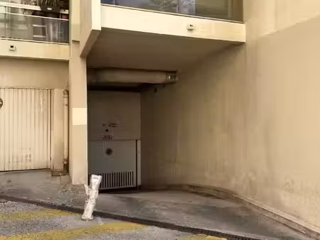 toulon mourillon - résidence la réserve - garage à louer