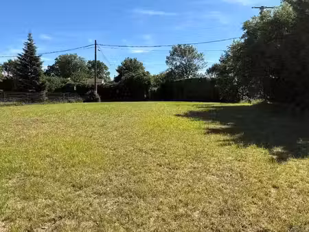 vente terrain 1057 m² à castres (81100)  95 000 €