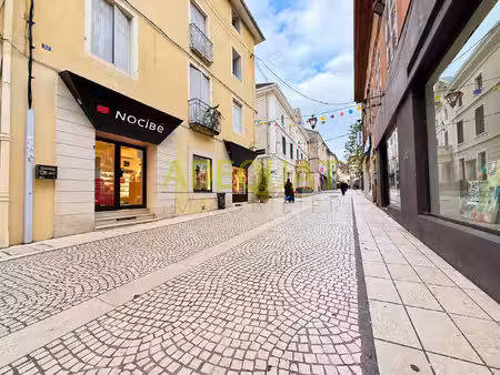 bourgoin jallieu 'rue pietonne'  appartement de type 2 en du