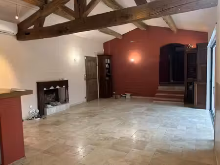 lorgues  charmante maison sur 1832 m2