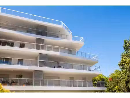 résidence neuve 13008- t5 avec double terrasse et garages