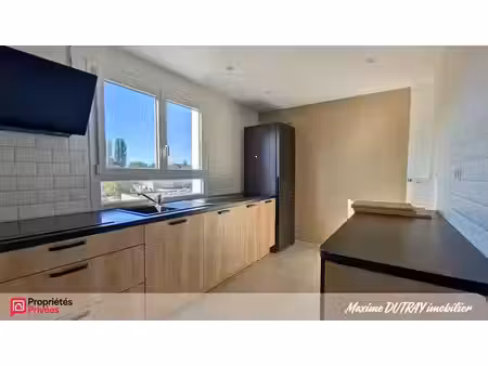 location appartement 3 pièces 69.28 m² à tours (37000)  815 €