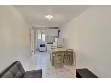 location appartement 2 pièces 30.89 m² à le creusot (71200)  330 €