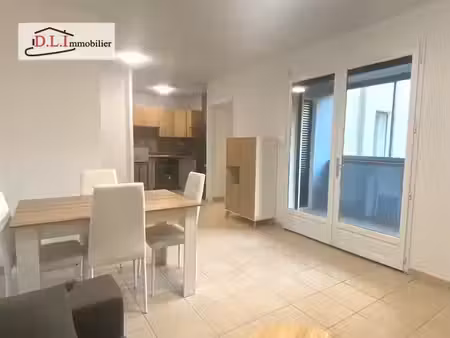 location meublée appartement 2 pièces 40 m² à castelsarrasin (82100)  550 €