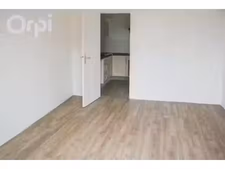 location appartement 1 pièce 22 m² à senlis (60300)  550 €