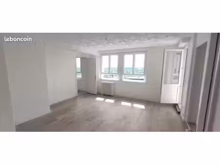 appartement 3 pièces 77 m²