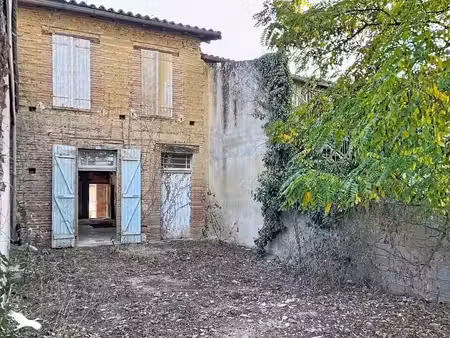 vente maison 4 pièces 106 m² à castelsarrasin (82100)  40 000 €