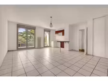 appartement t3 - terrasse - parking - quartier borderouge