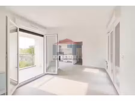 appartement 2 pièces - montreuil - métro ligne 11 - balcon