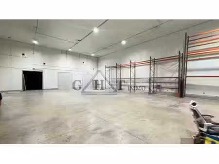 vente entrepôt meaux 77100 1965m²
