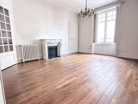 appartement 6 pièces 141 m²