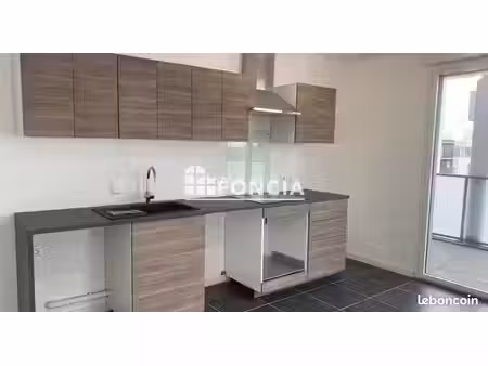 appartement 3 pièces 65 m²
