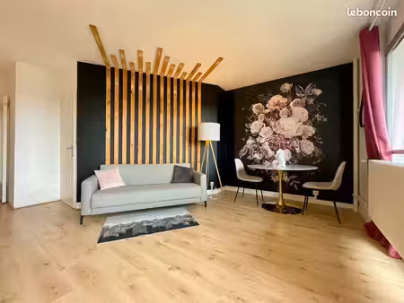 appartement meublé avec parking couvert et balcon