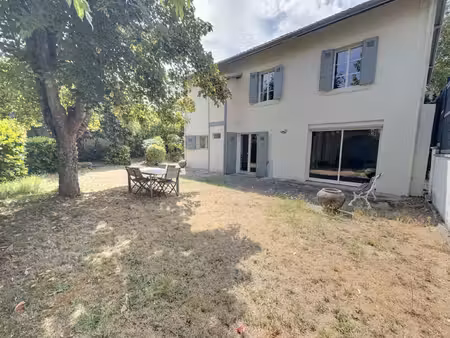 arcachon abatilles ! maison 9 pièces de 187 m2  parcelle de 600