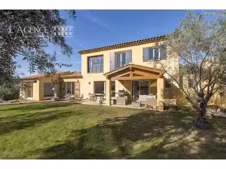 bouc-bel-air – maison récente de qualité   au calme  avec pi