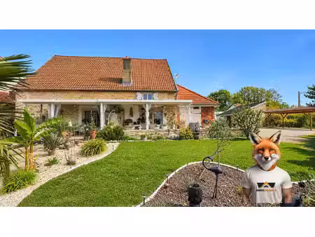 le charme de la pierre dans un quartier prisé de dole