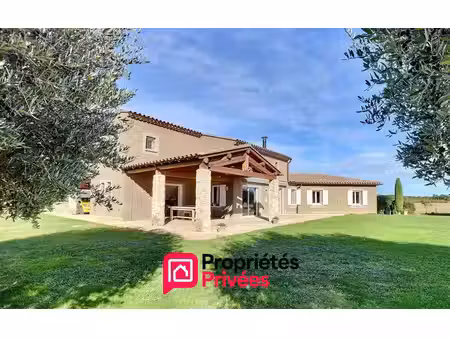 proche uzès  propriété sur 3600 m2 de terrain
