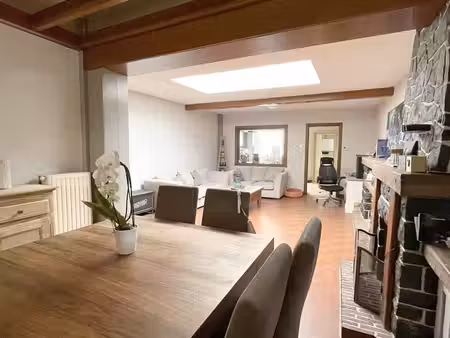 maison avec terrasse et garage