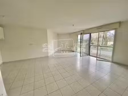 location appartement 3 pièces à nantes (44000) : à louer 3 pièces / 72m² nantes