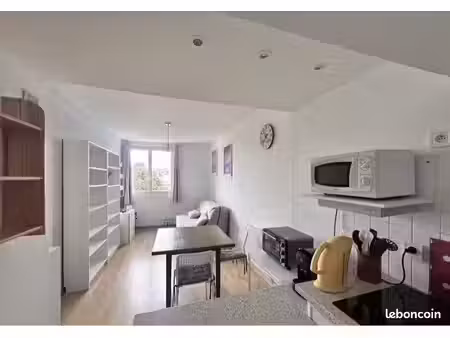 location: appartement de 30m2 quartier canclaux