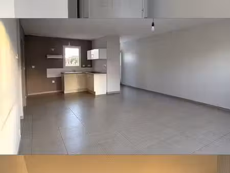 maison de ville t3 de plain-pied avec terrasse et jardin – souché  niort