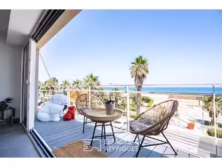 vue mer et son toit terrasse sur la côte vermeille de canet