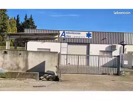 local commercial entrepôt à vendre 375m2