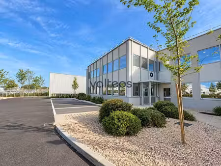 location bureaux 201m²
