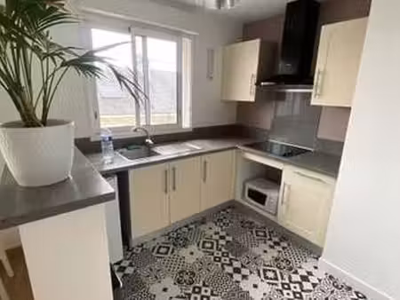 location appartement 2 pièces meublé à tourlaville (50110) : à louer 2 pièces meublé / 43m