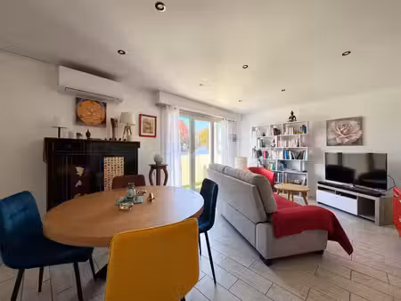 vente appartement 3 pièces 75m2 pau 64000 - 205545 € - surface privée