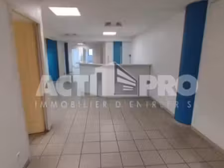 vente bureau 250m2 perpignan 66000 - 286200 € - surface privée