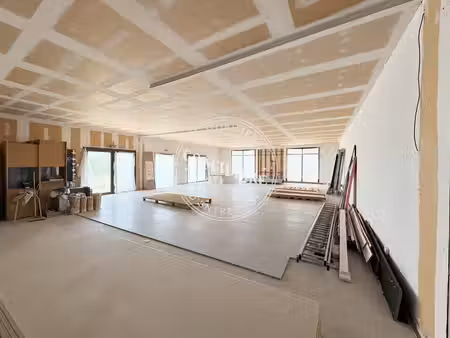 vente commerce 230m²